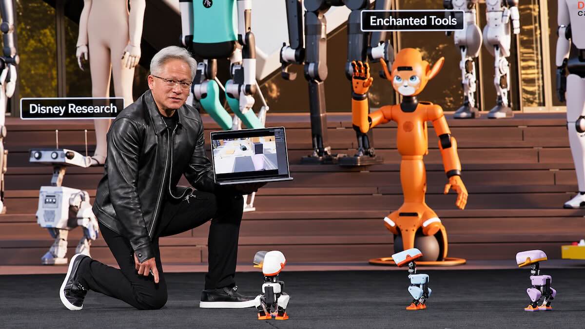 Jensen Huang sul palco della NVIDIA GTC Berlino 2026 insieme ai robot Microduck di Pollen Robotics